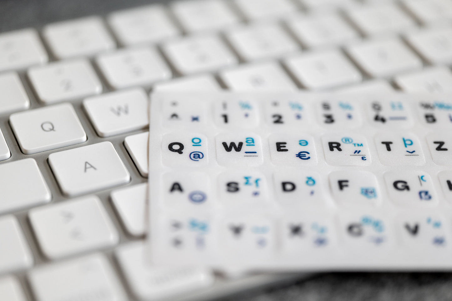2 TypoTasten-Tastatur-Aufkleber-Sets