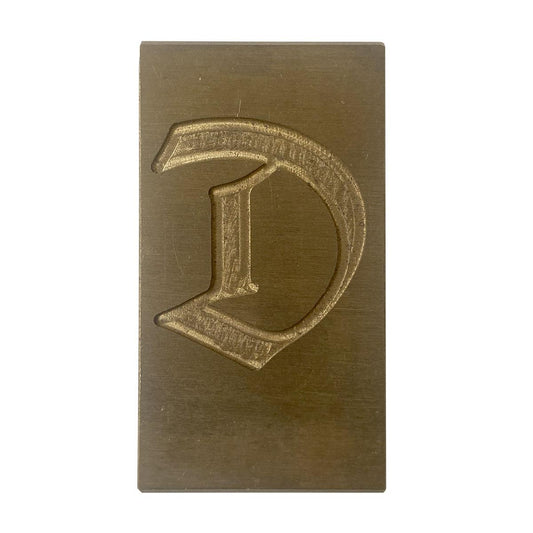 Gravur-Messing-Buchstabe D