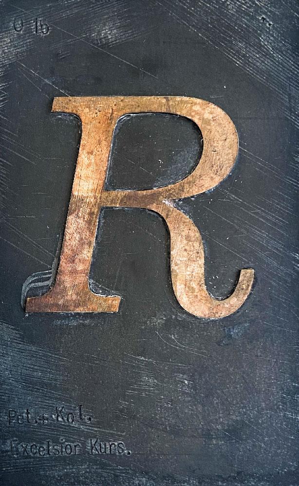 Schriftschablone R (Excelsior-kursiv)
