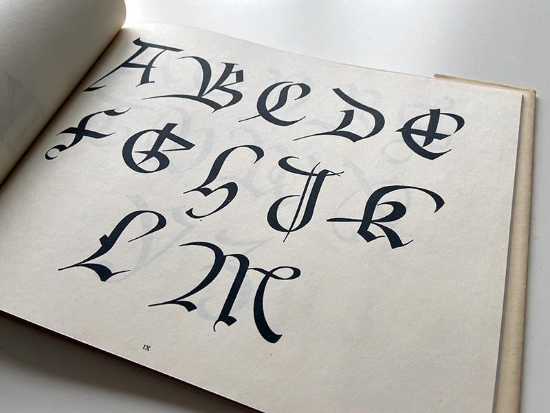 Alphabets by Imre and Hedwig Reiner