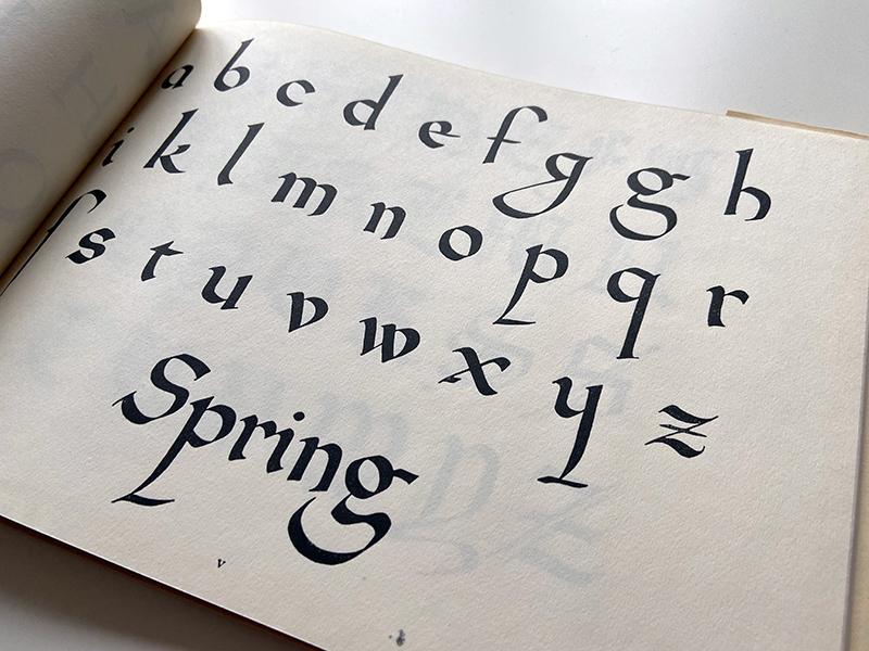 Alphabets by Imre and Hedwig Reiner