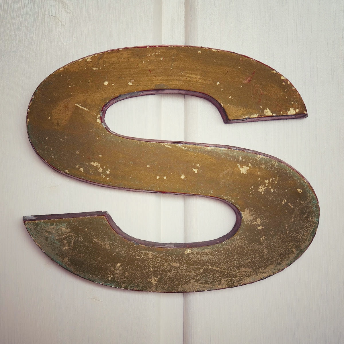 Vintage-Buchstabe S