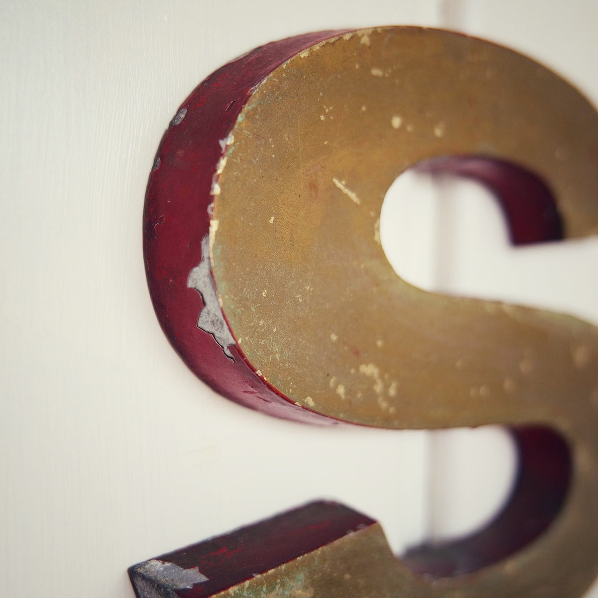 Vintage-Buchstabe S
